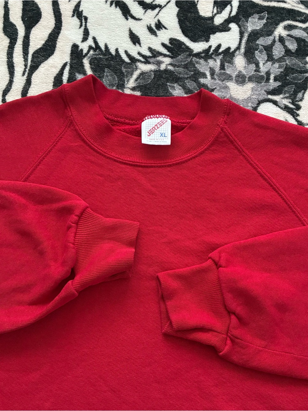 000 - VINTAGE 90s JERZEES MADE IN USA RED CREWNECK SWEATSHIRT